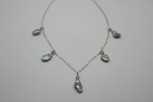 Load image into Gallery viewer, Labradorite & Raven Keshi Pearl Drop Silver Necklace