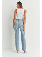 Load image into Gallery viewer, High Rise Long Straight Jean