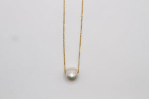 Simply White Pearl Gold Necklace