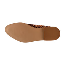 Load image into Gallery viewer, Avery Mule- Leopard
