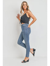 Load image into Gallery viewer, Medium Wash Vintage Skinny