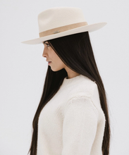 Load image into Gallery viewer, Holly Rancher Cream