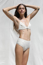 Load image into Gallery viewer, Daisychain Bralette