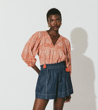 Load image into Gallery viewer, Justine Blouse- Tomar