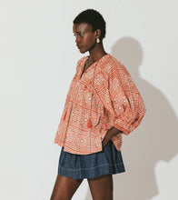 Load image into Gallery viewer, Justine Blouse- Tomar