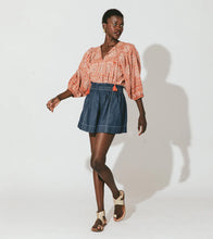 Load image into Gallery viewer, Justine Blouse- Tomar
