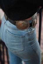 Load image into Gallery viewer, Sterling Silver Oval Concho Belt
