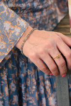 Load image into Gallery viewer, Labradorite Heishi Gold Bracelet