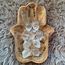 Load image into Gallery viewer, Medium Quartz Crystal Skull