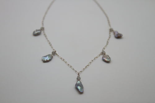 Labradorite & Raven Keshi Pearl Drop Silver Necklace