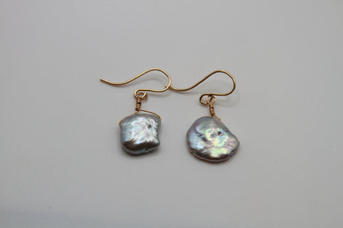 Raven Keshi Pearl Gold Earrings