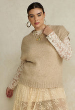 Load image into Gallery viewer, Darcy Vest- Sand