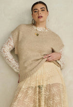 Load image into Gallery viewer, Darcy Vest- Sand