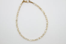 Load image into Gallery viewer, Faceted Mother-of-Pearl Gold Bracelet
