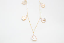 Load image into Gallery viewer, Champagne Keshi Pearl Drops Gold Necklace