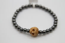 Load image into Gallery viewer, Skull Gemstone Bracelet