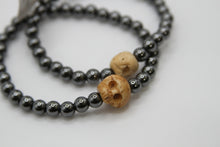 Load image into Gallery viewer, Skull Gemstone Bracelet