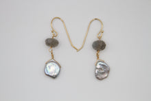 Load image into Gallery viewer, Starry Night Gold Earrings