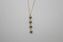 Load image into Gallery viewer, Four Green Pearls Necklace