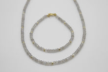 Load image into Gallery viewer, Labradorite &amp; Gold Beads Bracelet