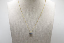 Load image into Gallery viewer, Labradorite Button Gold Necklace