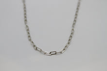 Load image into Gallery viewer, Small Paperclip Silver Necklace