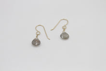 Load image into Gallery viewer, Labradorite Briolette Gold Earrings