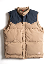 Load image into Gallery viewer, Palisades Vest- Tan