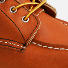 Load image into Gallery viewer, 6-Inch Classic Moc in Oro Legacy Leather
