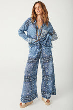 Load image into Gallery viewer, Sunshine Bandit Wide Leg Pant- Chambray