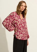 Load image into Gallery viewer, Jaye Blouse- Clover Print