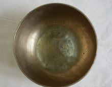 Load image into Gallery viewer, THADOBATI TIBETAN SINGING BOWLS- G3