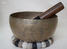 Load image into Gallery viewer, THADOBATI TIBETAN SINGING BOWLS- D5