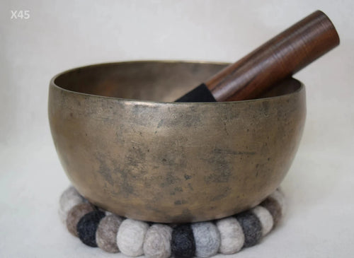THADOBATI TIBETAN SINGING BOWLS- D5