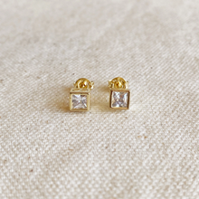 Load image into Gallery viewer, 18k Gold Filled Squared Stud Earring with Detailed Bezel
