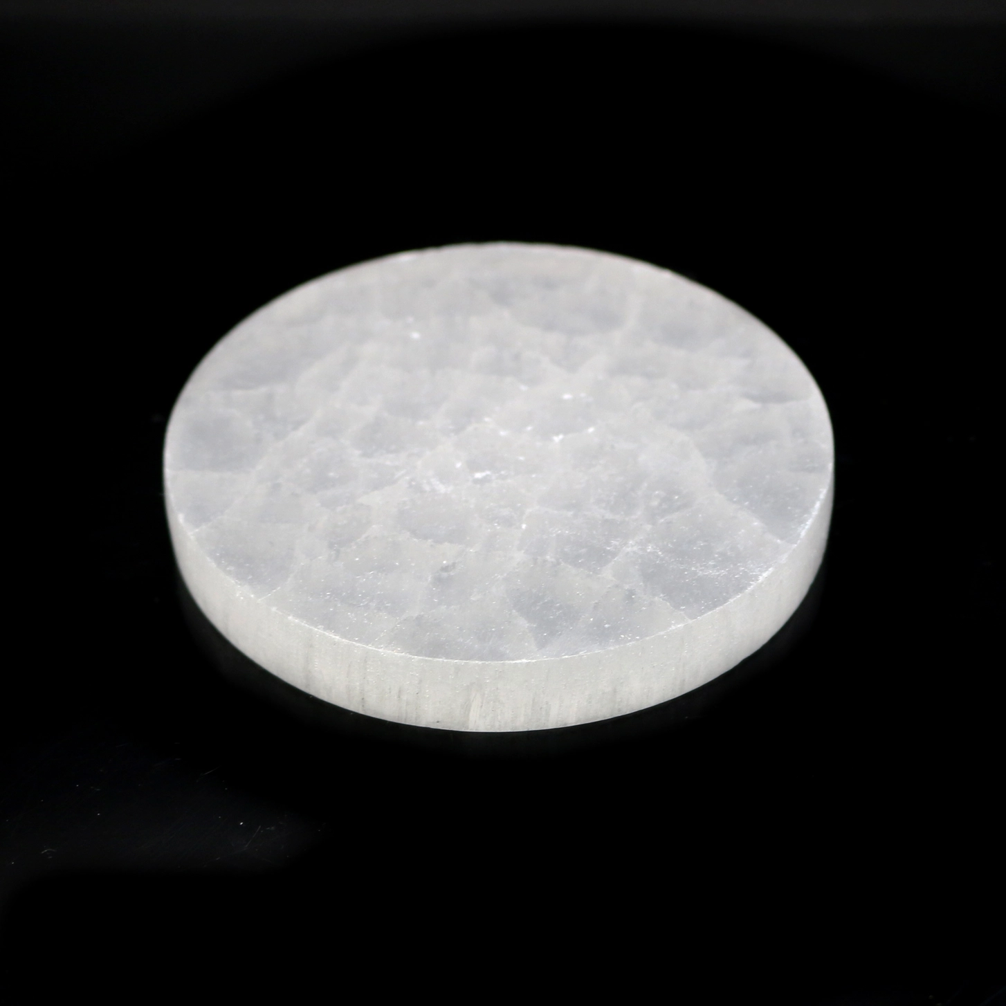 Zodiac Symbol Engraved Selenite Circle Round Charging Plate Supplier