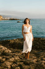 Load image into Gallery viewer, White Linen Tank Top