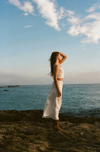Load image into Gallery viewer, White Linen Tank Top