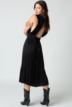 Load image into Gallery viewer, The Jessie Midi- Black