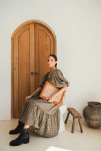 Load image into Gallery viewer, Ivy Oversize Rattan Clutch I Camel