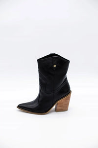 Strength Black Leather Boots